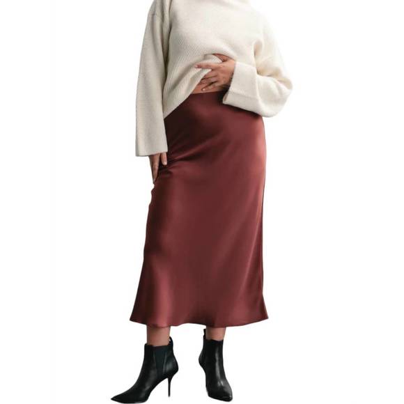 NEW DARLING glide skirt in sable - Picture 2 of 3